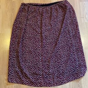 Size 3X animal print skirt with side zip.